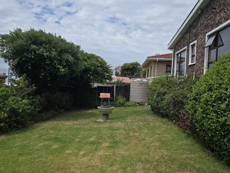 4 Bedroom Property for Sale in Noorsekloof Eastern Cape